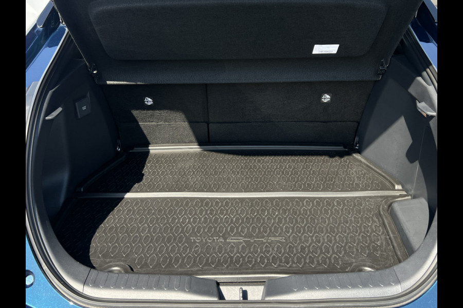 Toyota C-HR 2.0 Plug-in Hybrid 220 First Edition | ACC | Premium LED | Camera | Dodehoek
