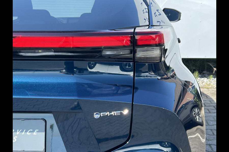 Toyota C-HR 2.0 Plug-in Hybrid 220 First Edition | ACC | Premium LED | Camera | Dodehoek
