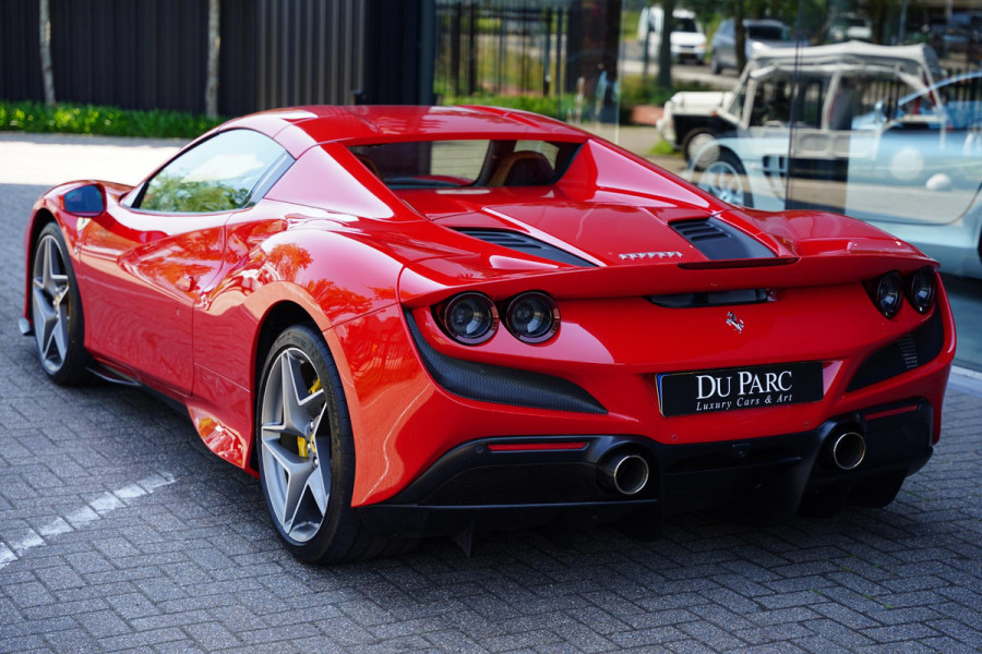 Ferrari F8 Spider 3.9 V8 HELE Carbon Pack