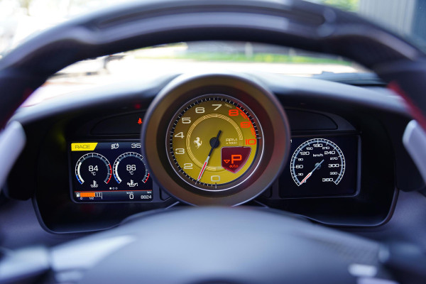 Ferrari F8 Spider 3.9 V8 HELE Carbon Pack