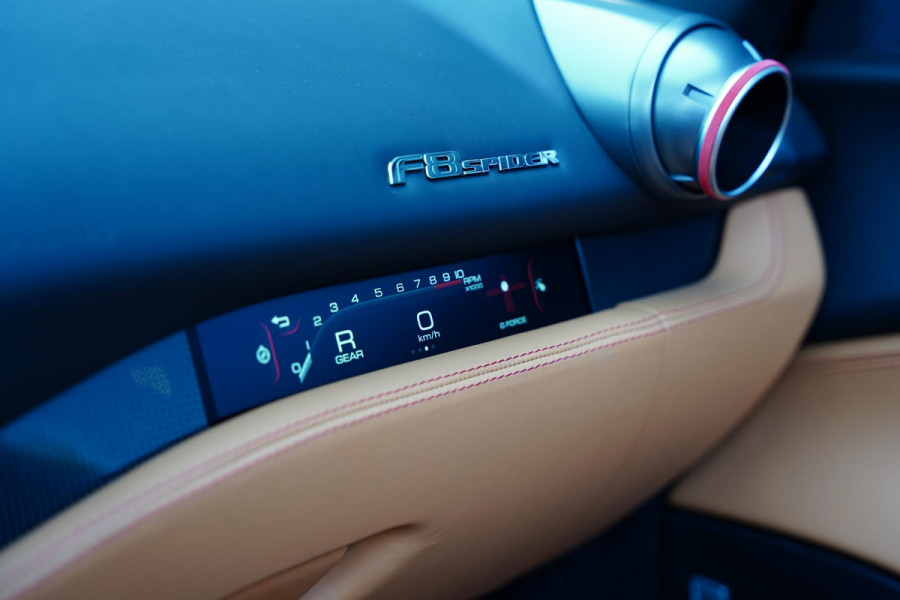 Ferrari F8 Spider 3.9 V8 HELE Carbon Pack
