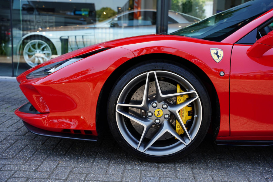 Ferrari F8 Spider 3.9 V8 HELE Carbon Pack