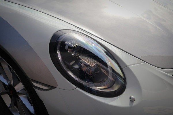 Porsche 911 Speedster 4.0 | VAT REFUNDABLE | HERITAGE PACK | LIFTING | CERAMIC BRAKES | CAMERA | LEATHER AIRVENTS + FULL LEATHER & DASH | SP