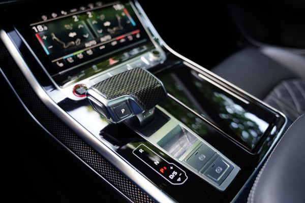 Audi SQ8 4.0 TFSI Quattro / BTW / Elek. Trekhaak / Carbon / B&O