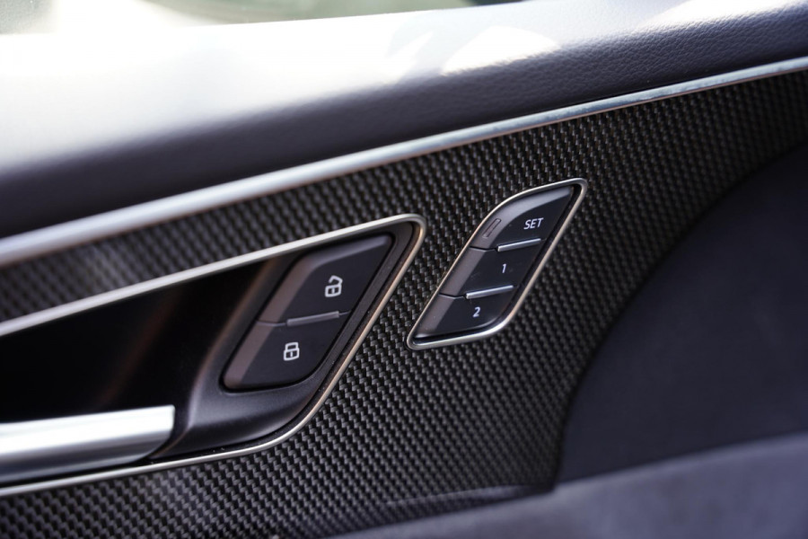 Audi SQ8 4.0 TFSI Quattro / BTW / Elek. Trekhaak / Carbon / B&O