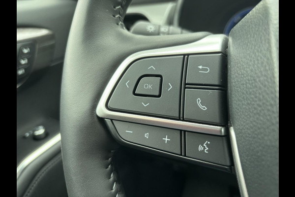 Toyota highlander 2.5 AWD Hybrid Premium 247 PK | 7 Persoons | Panoramadak | 360 graden camera | JBL audio | Head up Display | Stoelverwarming | Achterbank verwarmd | 2 Sets wielen