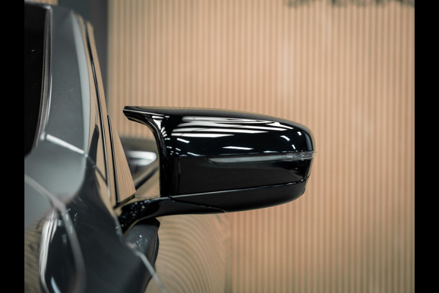 BMW 8 Serie M8 Competition | Harman Kardon | Stoelventilatie | Head-up display | Carbon interieur |