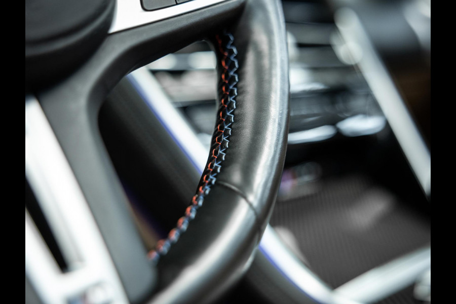 BMW 8 Serie M8 Competition | Harman Kardon | Stoelventilatie | Head-up display | Carbon interieur |