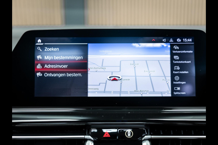 BMW 8 Serie M8 Competition | Harman Kardon | Stoelventilatie | Head-up display | Carbon interieur |