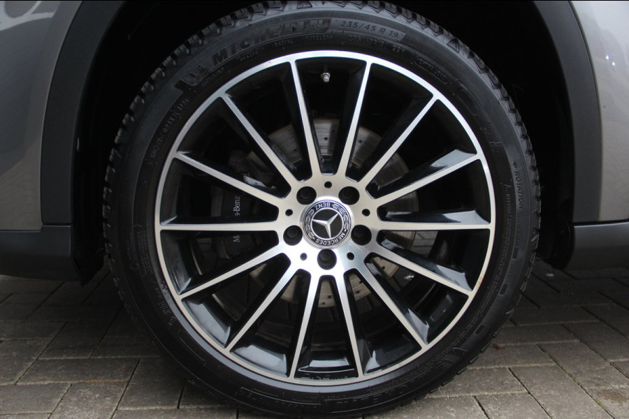 Mercedes-Benz GLA 220 4MATIC AMG Line | Navi | Dodehoekassist | LED | El.Achterklep | PDC | Cruise | Keyless | ISOFIX |