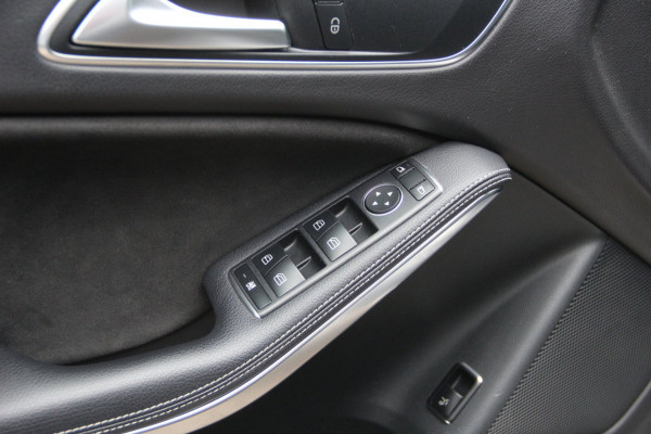 Mercedes-Benz GLA 220 4MATIC AMG Line | Navi | Dodehoekassist | LED | El.Achterklep | PDC | Cruise | Keyless | ISOFIX |