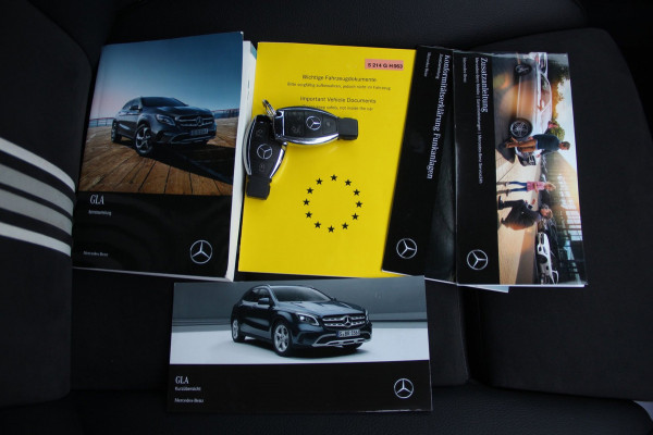 Mercedes-Benz GLA 220 4MATIC AMG Line | Navi | Dodehoekassist | LED | El.Achterklep | PDC | Cruise | Keyless | ISOFIX |