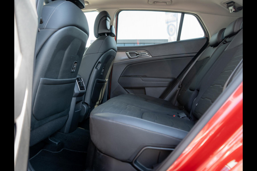 Kia Sportage 1.6 T-GDi Hybrid DynamicPlusLine | Schuif/kanteldak | Stoel en stuurverwarming |