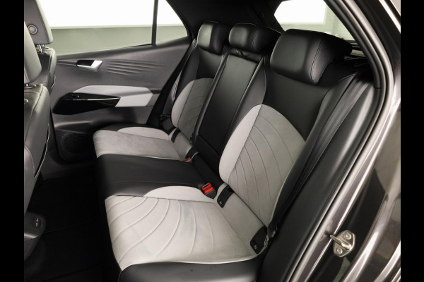 Volkswagen ID.3 Pro Edition 58 kWh | SoH 94,14%| 204PK | Navigatie | Lichtmetalen velgen | Parkeersensoren voor en achter | Half leder |