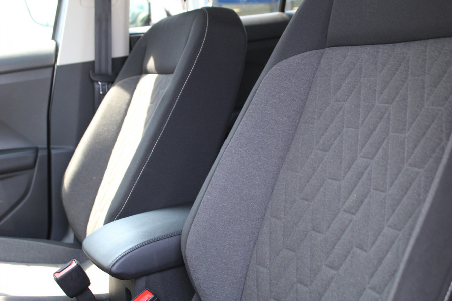 Volkswagen T-Cross 1.0 TSI Life Edition Automaat | Parkeersensoren | Adaptieve Cruise Control
