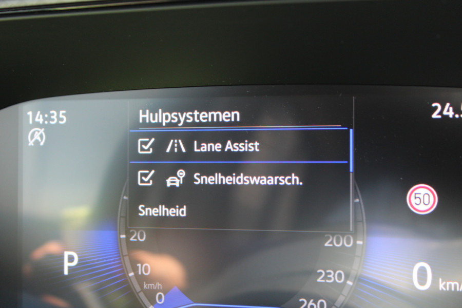 Volkswagen T-Cross 1.0 TSI Life Edition Automaat | Parkeersensoren | Adaptieve Cruise Control