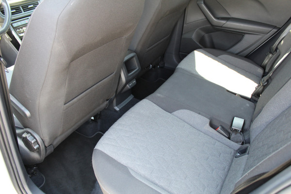 Volkswagen T-Cross 1.0 TSI Life Edition Automaat | Parkeersensoren | Adaptieve Cruise Control