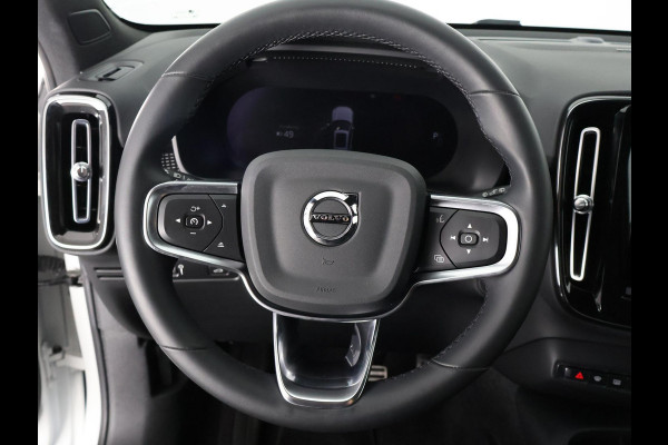 Volvo XC40 RECHARGE TWIN PRO AWD SOD ACCU 93% GARANTIE 9-2031 SCHUIF/ PANORAMADAK. WARMTEPOMP. DIGITAAL DASHBOARD.