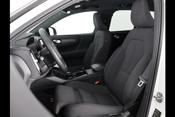 Volvo XC40 RECHARGE TWIN PRO AWD SOD ACCU 93% GARANTIE 9-2031 SCHUIF/ PANORAMADAK. WARMTEPOMP. DIGITAAL DASHBOARD.
