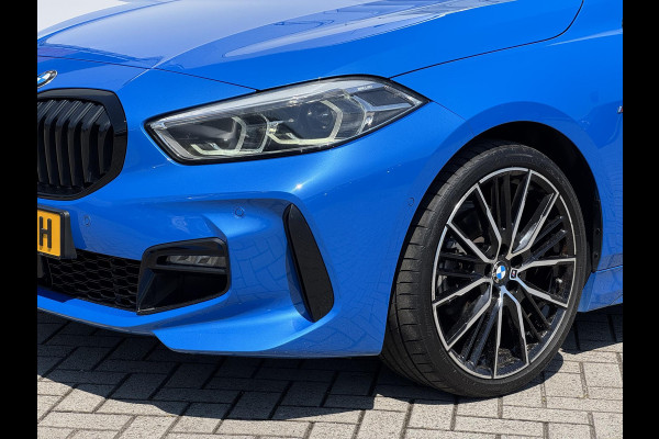 BMW 1-serie 118i High Executive Edition NL-AUTO | M-PAKKET | LEDER | SFEER VERLICHTING