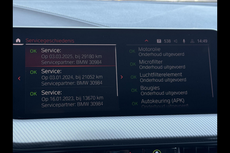 BMW 1-serie 118i High Executive Edition NL-AUTO | M-PAKKET | LEDER | SFEER VERLICHTING