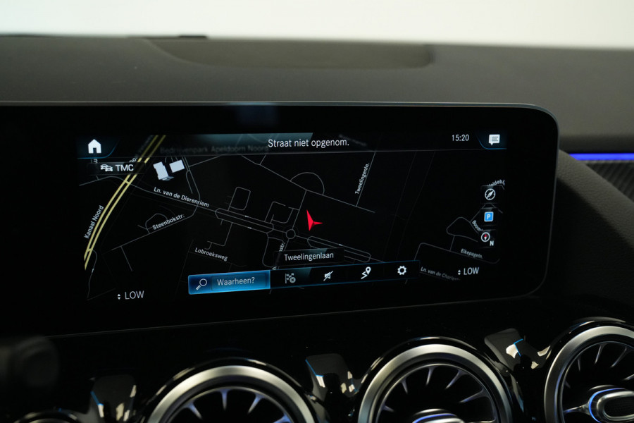 Mercedes-Benz B-Klasse 200 Premium AMG Full-led Navigatie Carbon