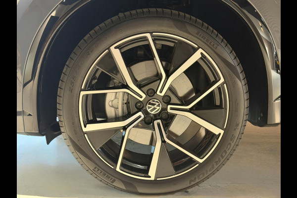 Volkswagen Tiguan 1.5 eTSI R-Line Edition |Pano|Memory|Matrix|HUD|360|Massage|
