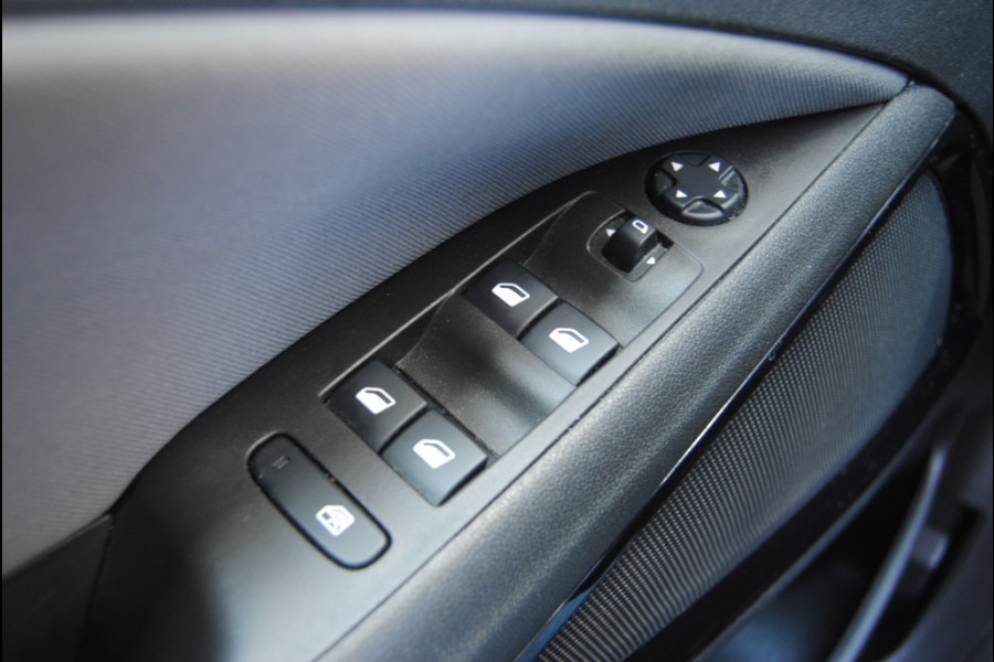 Opel Crossland X 1.2 T. Online Ed. | Cruise | Carplay | Airco