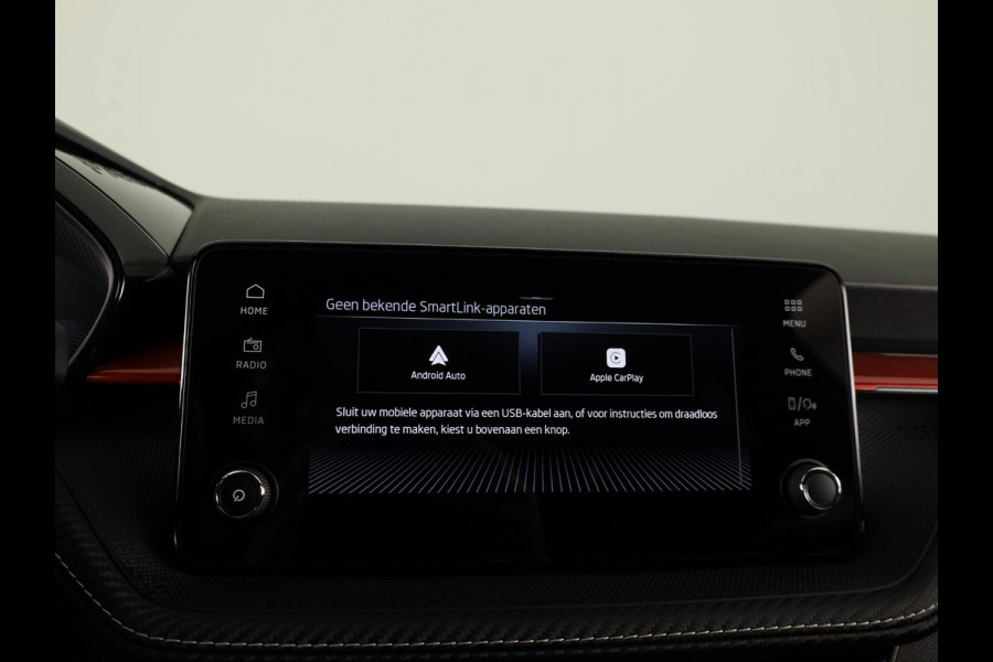 Škoda Fabia 1.0 TSI Monte Carlo 115 pk Automaat (DSG) | Verlengde garantie | Navigatie via App | Parkeersensoren | Achteruitrijcamera | Adaptieve cruise control | Stoelverwarming |