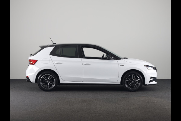 Škoda Fabia 1.0 TSI Monte Carlo 115 pk Automaat (DSG) | Verlengde garantie | Navigatie via App | Parkeersensoren | Achteruitrijcamera | Adaptieve cruise control | Stoelverwarming |