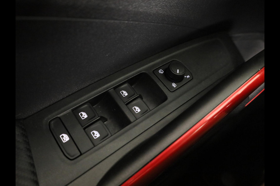 Škoda Fabia 1.0 TSI Monte Carlo 115 pk Automaat (DSG) | Verlengde garantie | Navigatie via App | Parkeersensoren | Achteruitrijcamera | Adaptieve cruise control | Stoelverwarming |