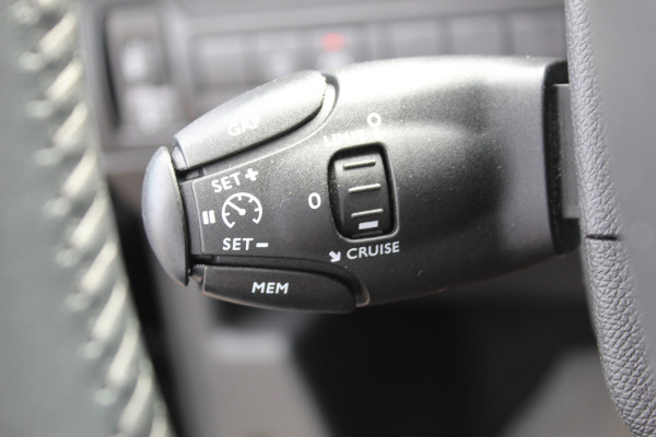 Peugeot 308 SW 1.2 Turbo 131 PK Blue Lease Allure Erg nette en goed onderhouden Peugeot 308 360 Camera, Navigatie, Clima, pdc, lmv