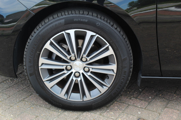 Peugeot 308 SW 1.2 Turbo 131 PK Blue Lease Allure Erg nette en goed onderhouden Peugeot 308 360 Camera, Navigatie, Clima, pdc, lmv