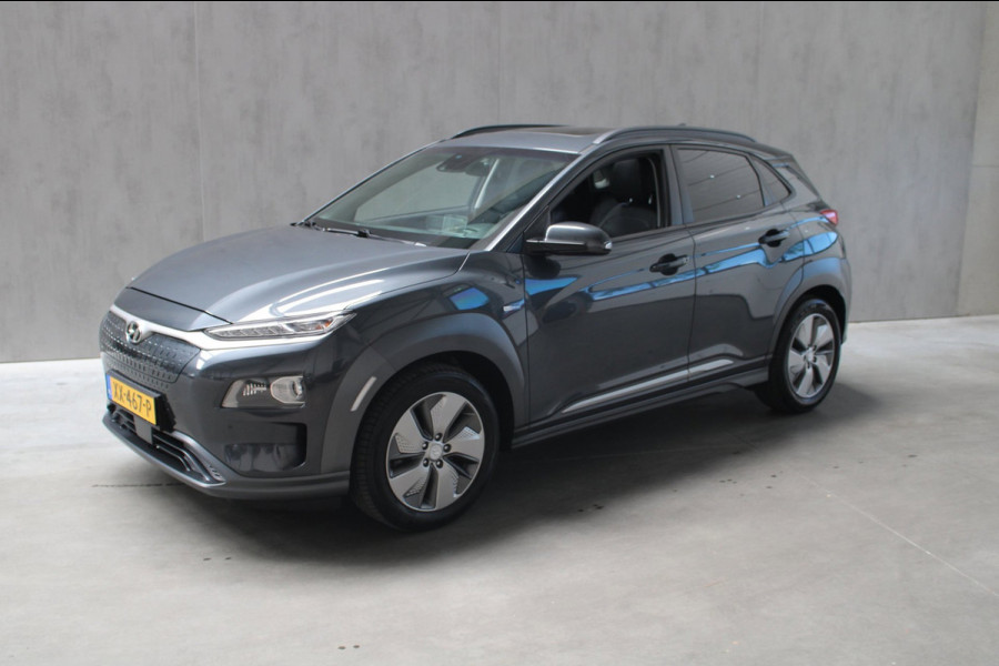 Hyundai Kona EV Premium 64 kWh SOH 92% Camera/Schuifdak/Trekhaak/
