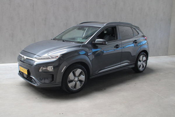 Hyundai Kona EV Premium 64 kWh SOH 92% Camera/Schuifdak/Trekhaak/