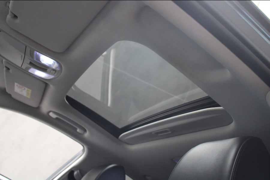 Hyundai Kona EV Premium 64 kWh SOH 92% Camera/Schuifdak/Trekhaak/