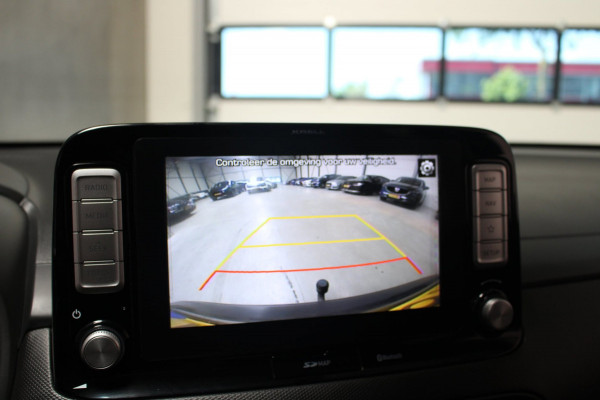 Hyundai Kona EV Premium 64 kWh SOH 92% Camera/Schuifdak/Trekhaak/