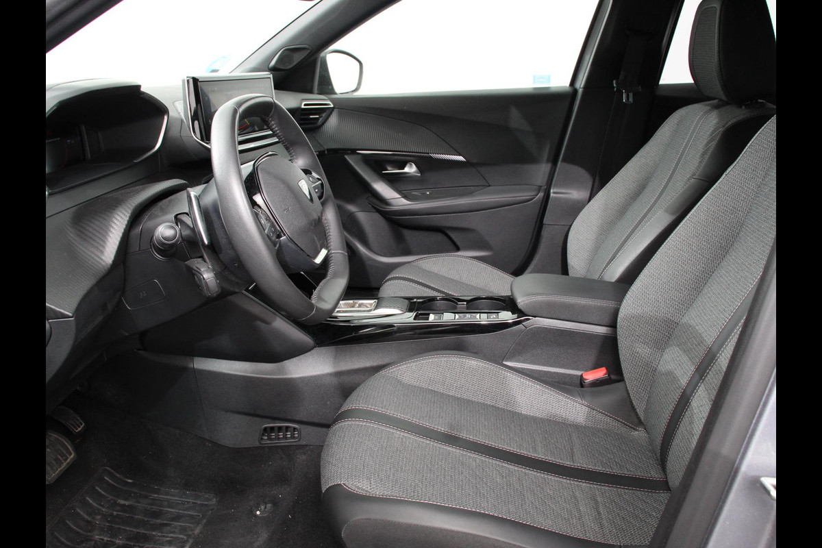 Peugeot 2008 1.2 Allure 136pk Hybrid Automaat Camera 360 Climate control Cruise control Adaptive Stoelverwarming Parkeersensoren Navigatie Apple Carplay/ Android Auto Lichtmetalen velgen Led