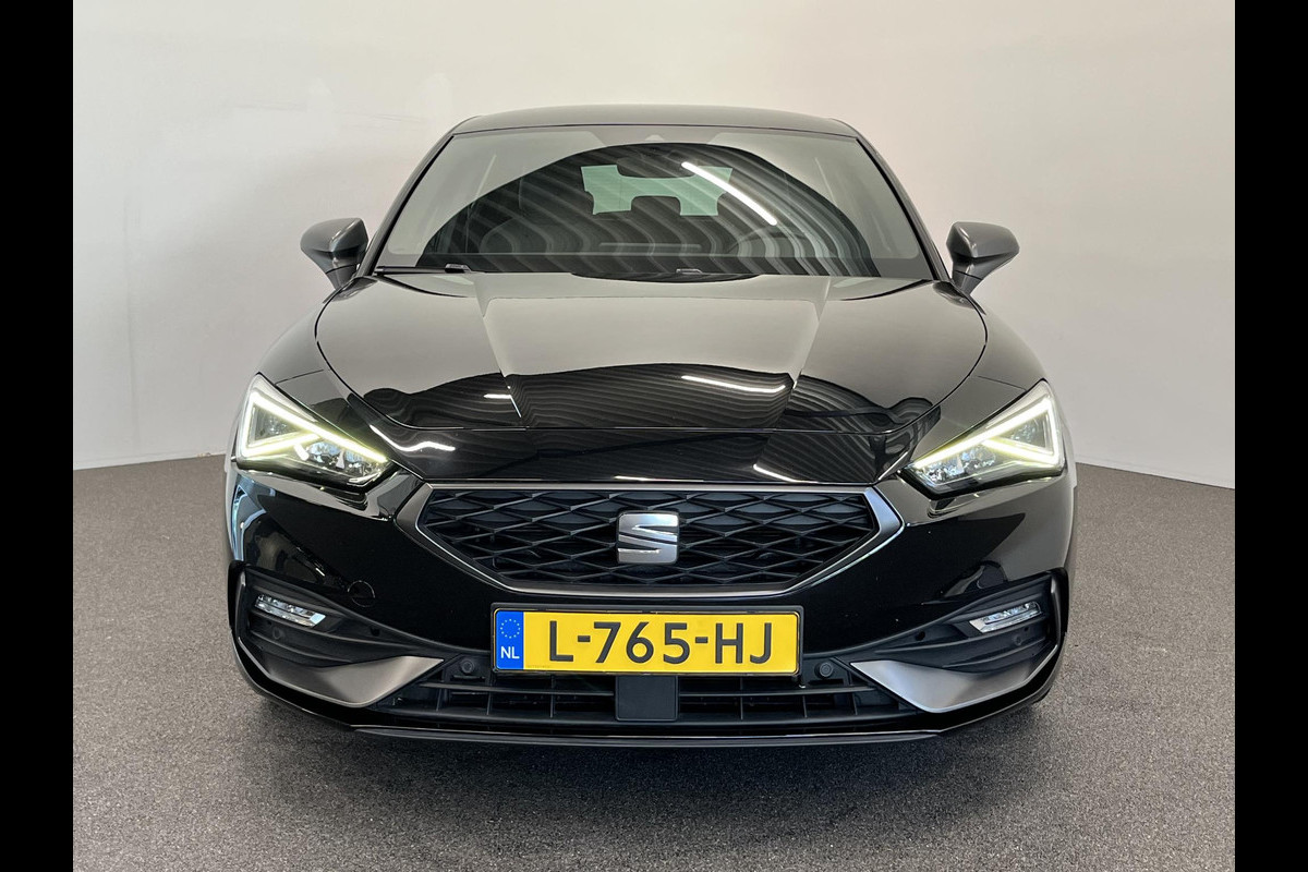 Seat Leon 1.0 eTSI FR Business Intense Automaat Matrix LED Adaptive Cruise Park Assist Virtual Cockpit 10" navigatie 18" Velgen Side Assist/uitparkeerhulp