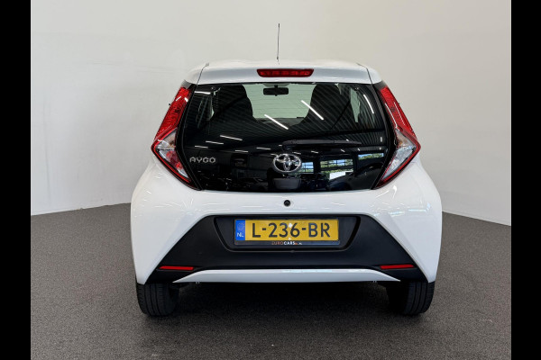 Toyota Aygo 1.0 VVT-i x-fun Airco Bluetooth Centrale vergrendeling + afstand bediening Electrische ramen Led 5 Deurs