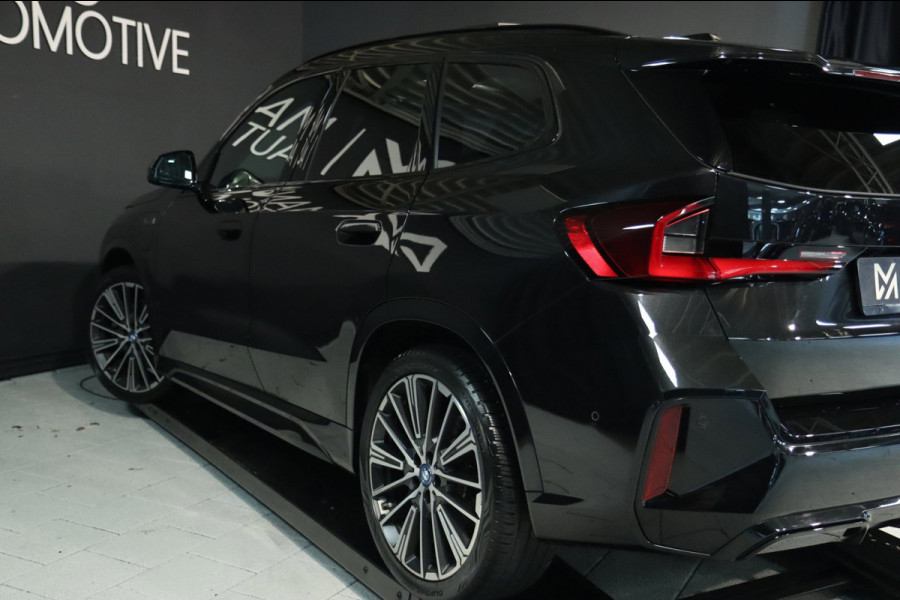 BMW X1 XDrive30e M Sport / PANO / HUD / MEMORY / H&K / 360 / KEYLESS / 20'