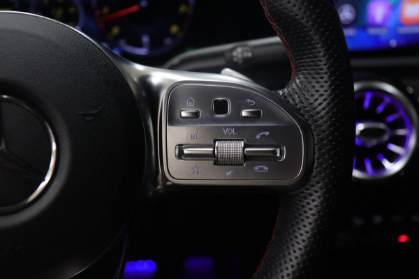 Mercedes-Benz A-Klasse 250 4MATIC AMG-LINE /PANO/CARPLAY/MEMORY/360CAM/VOL