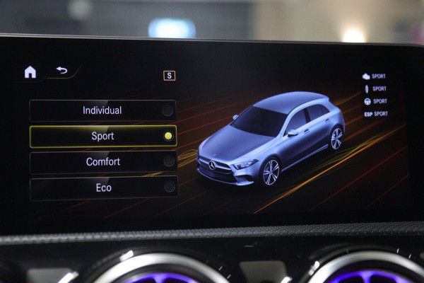 Mercedes-Benz A-Klasse 250 4MATIC AMG-LINE /PANO/CARPLAY/MEMORY/360CAM/VOL