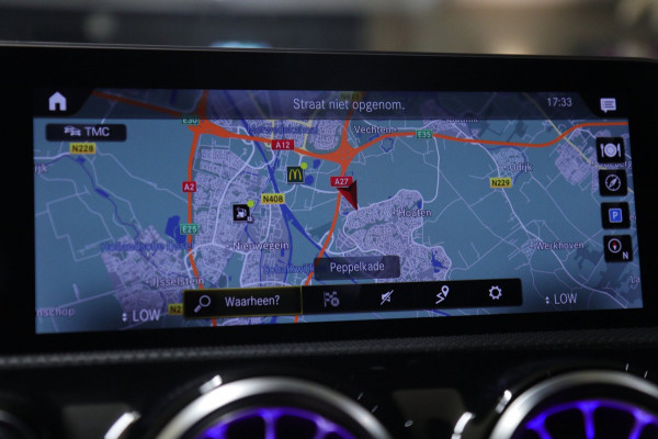 Mercedes-Benz A-Klasse 250 4MATIC AMG-LINE /PANO/CARPLAY/MEMORY/360CAM/VOL