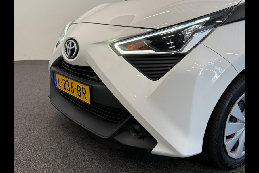 Toyota Aygo 1.0 VVT-i x-fun Airco Bluetooth Centrale vergrendeling + afstand bediening Electrische ramen Led 5 Deurs