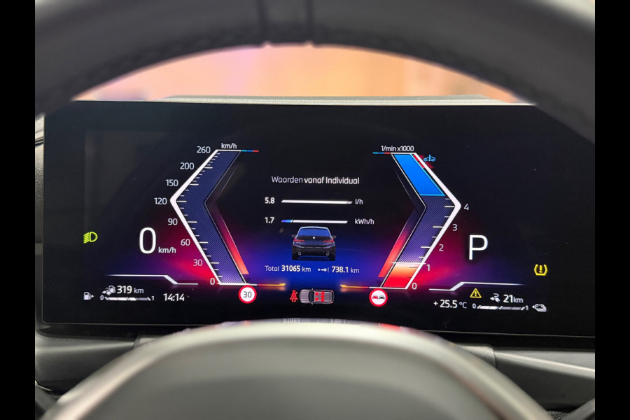 BMW 3 Serie Touring 330e M Sport High Executive | Trekhaak | 360° Camera | ACC | Memory | CarPlay | BTW