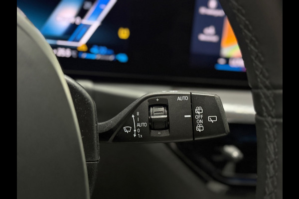 BMW 3 Serie Touring 330e M Sport High Executive | Trekhaak | 360° Camera | ACC | Memory | CarPlay | BTW
