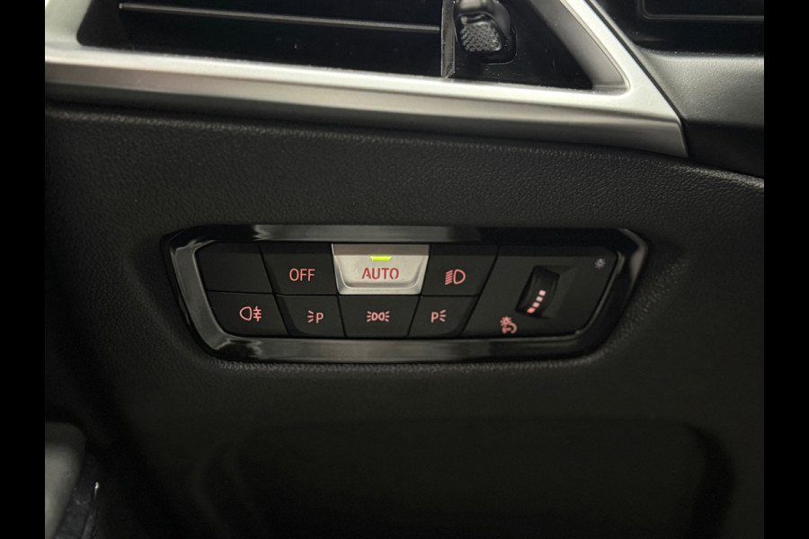 BMW 3 Serie Touring 330e M Sport High Executive | Trekhaak | 360° Camera | ACC | Memory | CarPlay | BTW
