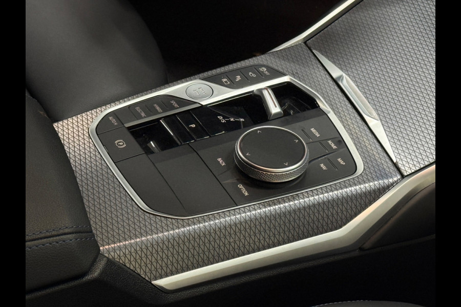 BMW 3 Serie Touring 330e M Sport High Executive | Trekhaak | 360° Camera | ACC | Memory | CarPlay | BTW