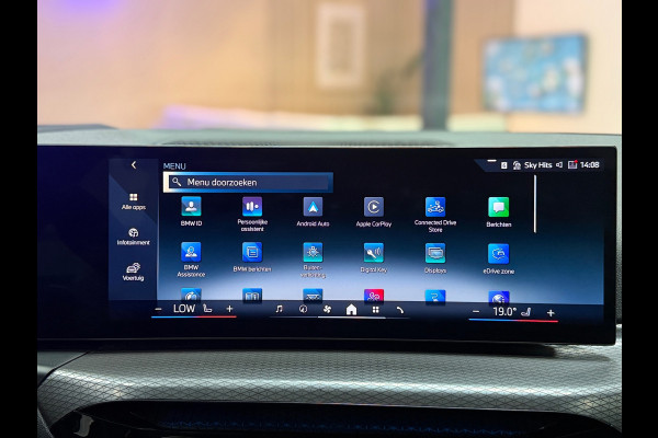 BMW 3 Serie Touring 330e M Sport High Executive | Trekhaak | 360° Camera | ACC | Memory | CarPlay | BTW